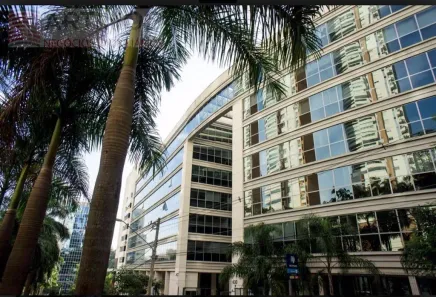 Sala Comercial para alugar, 72m² no Vila Andrade, São Paulo