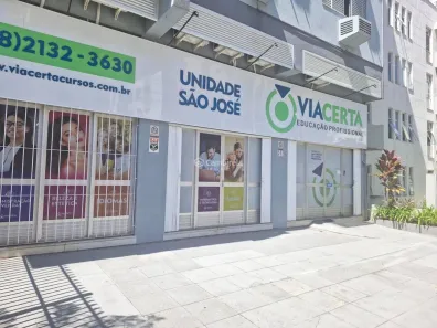 Ponto Comercial à venda, 230m² no Kobrasol, São José