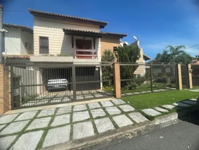 Casa com 3 Quartos à venda, 432m² no Jardim Amália, Volta Redonda