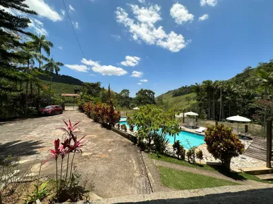 Fazenda/Sítio com 10 Quartos à venda, 1500m² no Café, Alegre
