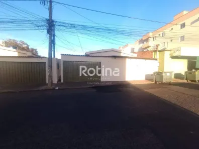 Casa com 3 Quartos para alugar, 90m² no Santa Mônica, Uberlândia