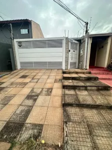 Casa com 2 Quartos para alugar, 80m² no Vila Carlota, Campo Grande