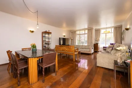 Casa com 5 Quartos à venda, 256m² no Vila Madalena, São Paulo