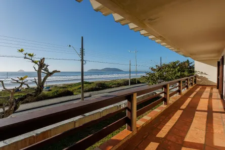 Sobrado com 5 Quartos à venda, 373m² no Do Ubatuba, São Francisco do Sul