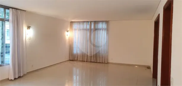 Sobrado com 4 Quartos à venda, 296m² no Jardim da Glória, São Paulo