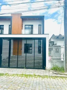 Casa com 3 Quartos à venda, 101m² no Anita Garibaldi, Joinville