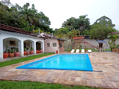 Fazenda/Sítio com 4 Quartos à venda, 1800m² no Parque Realeza, Cotia