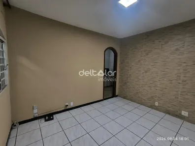 Casa com 2 Quartos para alugar, 160m² no Heliópolis, Belo Horizonte