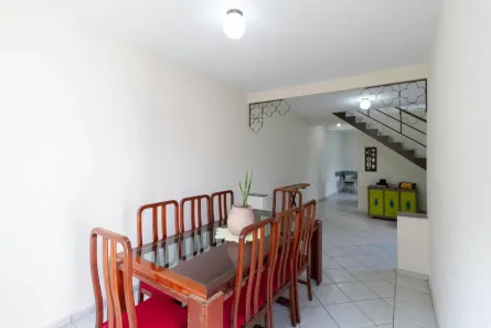 Casa com 3 Quartos à venda, 210m² no Santa Terezinha, Belo Horizonte