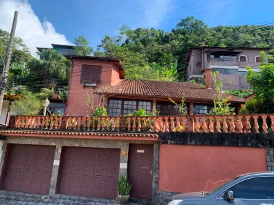 Casa com 4 Quartos à venda, 220m² no Quitandinha, Petrópolis