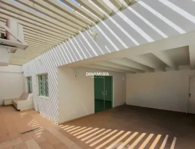 Casa com 3 Quartos para alugar, 213m² no São Sebastião, Uberaba