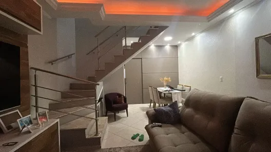 Sobrado com 2 Quartos à venda, 103m² no Jardim Altos de Santana I, Jacareí