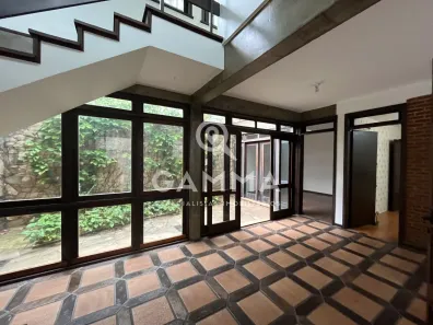 Casa com 4 Quartos à venda, 274m² no Sumaré, São Paulo