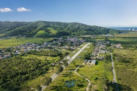 Lote/Terreno à venda, 358m² no Santa Lidia, Penha