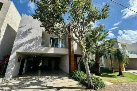 Casa de Condomínio com 3 Quartos para alugar, 270m² no Alto Alegre, Cascavel