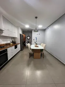 Casa com 3 Quartos à venda, 200m² no Jardim Guapituba, Mauá