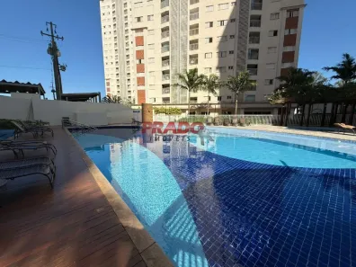 Apartamento com 2 Quartos para alugar, 60m² no Zona 02, Maringá