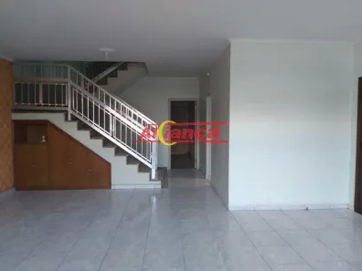 Sobrado com 4 Quartos para alugar, 500m² no Jardim São Paulo, Guarulhos