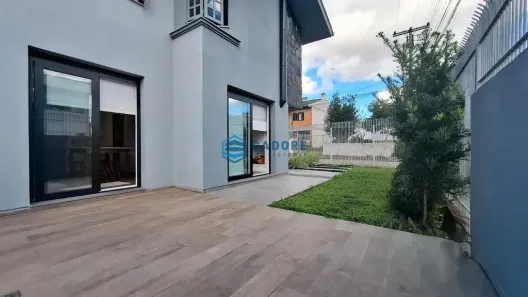 Casa com 4 Quartos à venda, 156m² no Santa Lúcia, Caxias do Sul