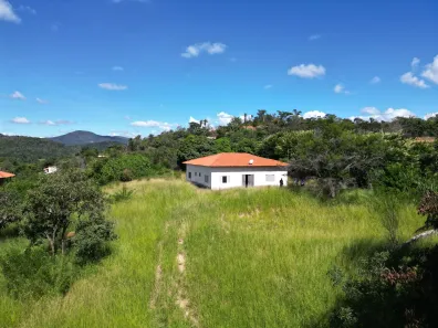 Fazenda/Sítio com 3 Quartos à venda, 4000m² no Ravena, Sabará