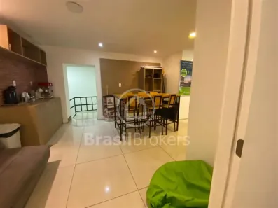 Ponto Comercial com 1 Quarto à venda, 226m² no Del Castilho, Rio de Janeiro