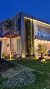 Casa de Condomínio com 6 Quartos para alugar, 340m² no Residencial Condomínio Jardim Veneza, Senador Canedo