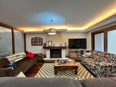 Sobrado com 3 Quartos à venda, 354m² no Três Vendas, Pelotas