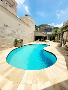 Casa com 4 Quartos à venda, 384m² no Vila Valqueire, Rio de Janeiro