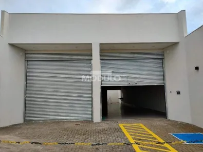 Ponto Comercial para alugar, 220m² no Alto Umuarama, Uberlândia
