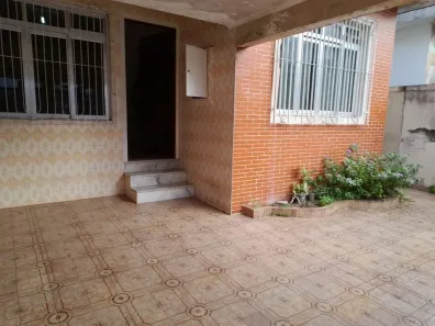 Sobrado com 4 Quartos à venda, 280m² no Vila Valença, São Vicente