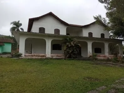 Fazenda/Sítio com 6 Quartos à venda, 250m² no Cocuera, Mogi das Cruzes