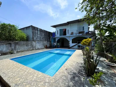 Sobrado com 4 Quartos à venda, 305m² no Tarumã-Açu, Manaus