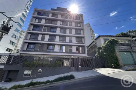 Apartamento com 2 Quartos para alugar, 64m² no Centro, Florianópolis