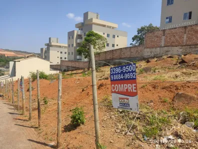 Lote/Terreno à venda, 1200m² no Cândida Ferreira, Contagem