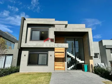 Casa de Condomínio com 4 Quartos à venda, 212m² no XANGRI-LÁ, Xangri-lá