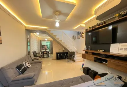 Sobrado com 3 Quartos à venda, 121m² no Caiçara, Praia Grande