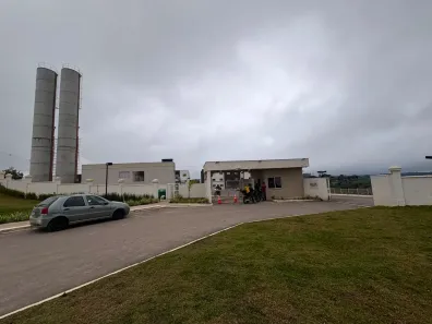 Apartamento com 2 Quartos para alugar, 42m² no Colônia Antônio Prado, Almirante Tamandaré