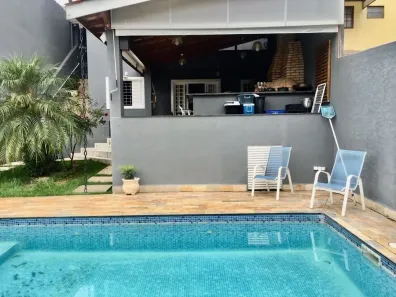 Casa com 4 Quartos à venda, 321m² no Vila Petrópolis, Atibaia