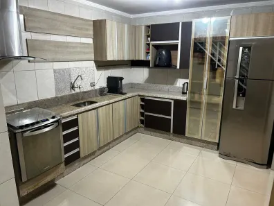 Casa de Condomínio com 3 Quartos à venda, 250m² no Parque Dourado, Ferraz de Vasconcelos