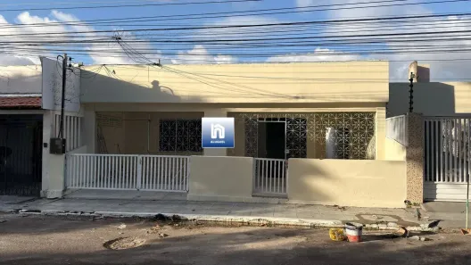 Casa com 5 Quartos para alugar, 250m² no Luzia, Aracaju