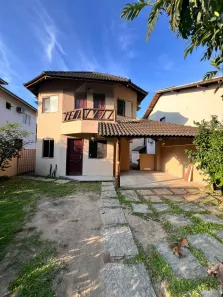 Casa com 3 Quartos à venda, 70m² no Glória, Macaé