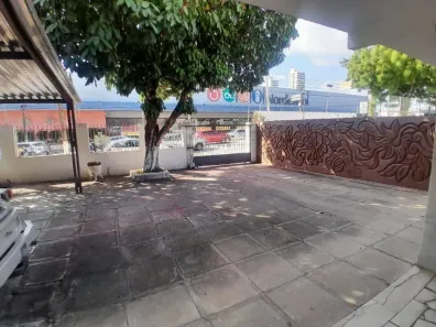 Imóvel Comercial com 3 Quartos à venda, 350m² no Lagoa Nova, Natal