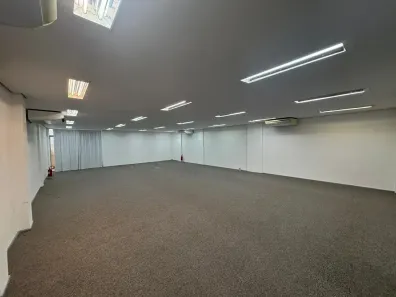 Galpão/Depósito/Armazém com 4 Quartos para alugar, 1000m² no Nazaré, Belém