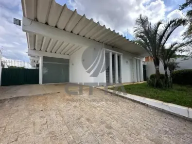 Casa com 5 Quartos para alugar, 300m² no Nova Campinas, Campinas