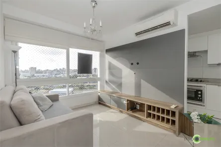 Apartamento com 2 Quartos para venda ou aluguel, 68m² no Santana, Porto Alegre