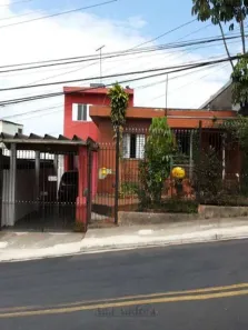 Casa com 2 Quartos à venda, 250m² no Parque Taboão, Taboão da Serra