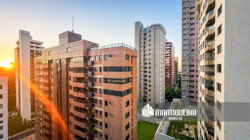 Apartamento com 4 quartos — Savassi, Belo Horizonte