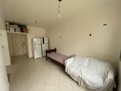 Kitnet com 1 Quarto à venda, 40m² no Tupi, Praia Grande
