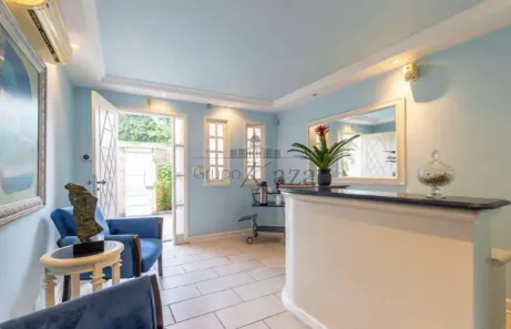 Sobrado com 3 Quartos à venda, 220m² no Jardim Paulistano, São Paulo