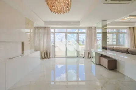 Apartamento com 2 Quartos para alugar, 152m² no Batel, Curitiba